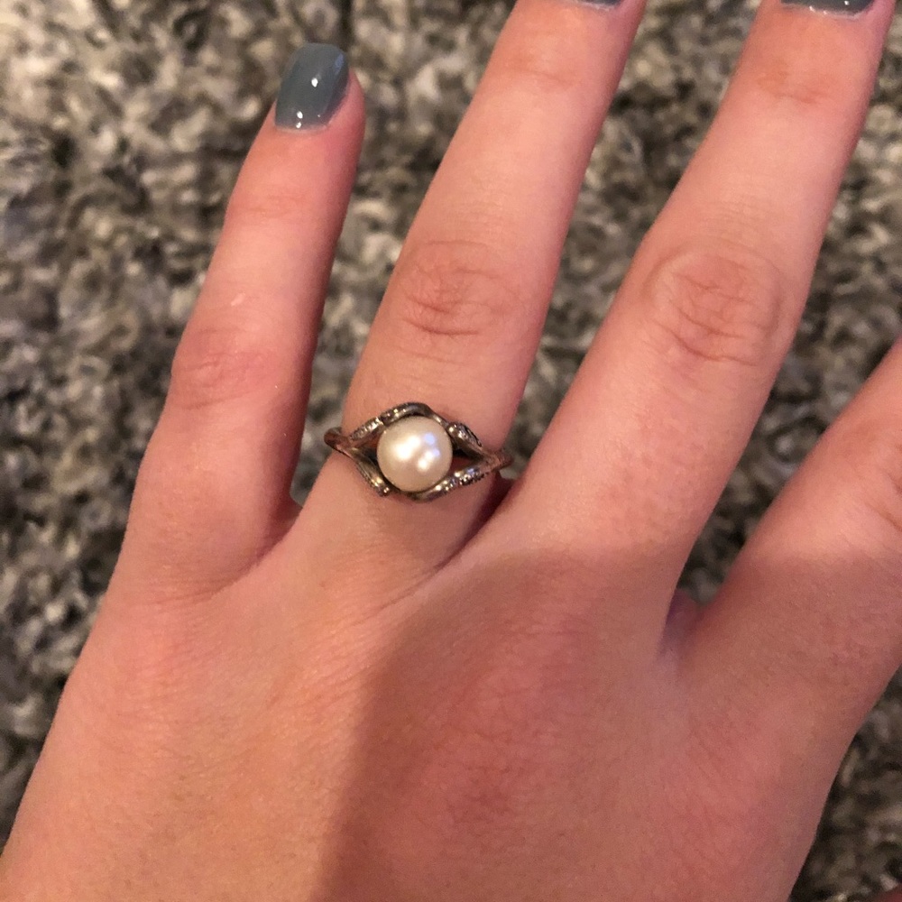 Pandora pearl ring